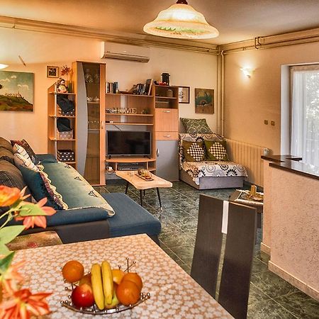 Apartment Lori Fažana Екстериор снимка