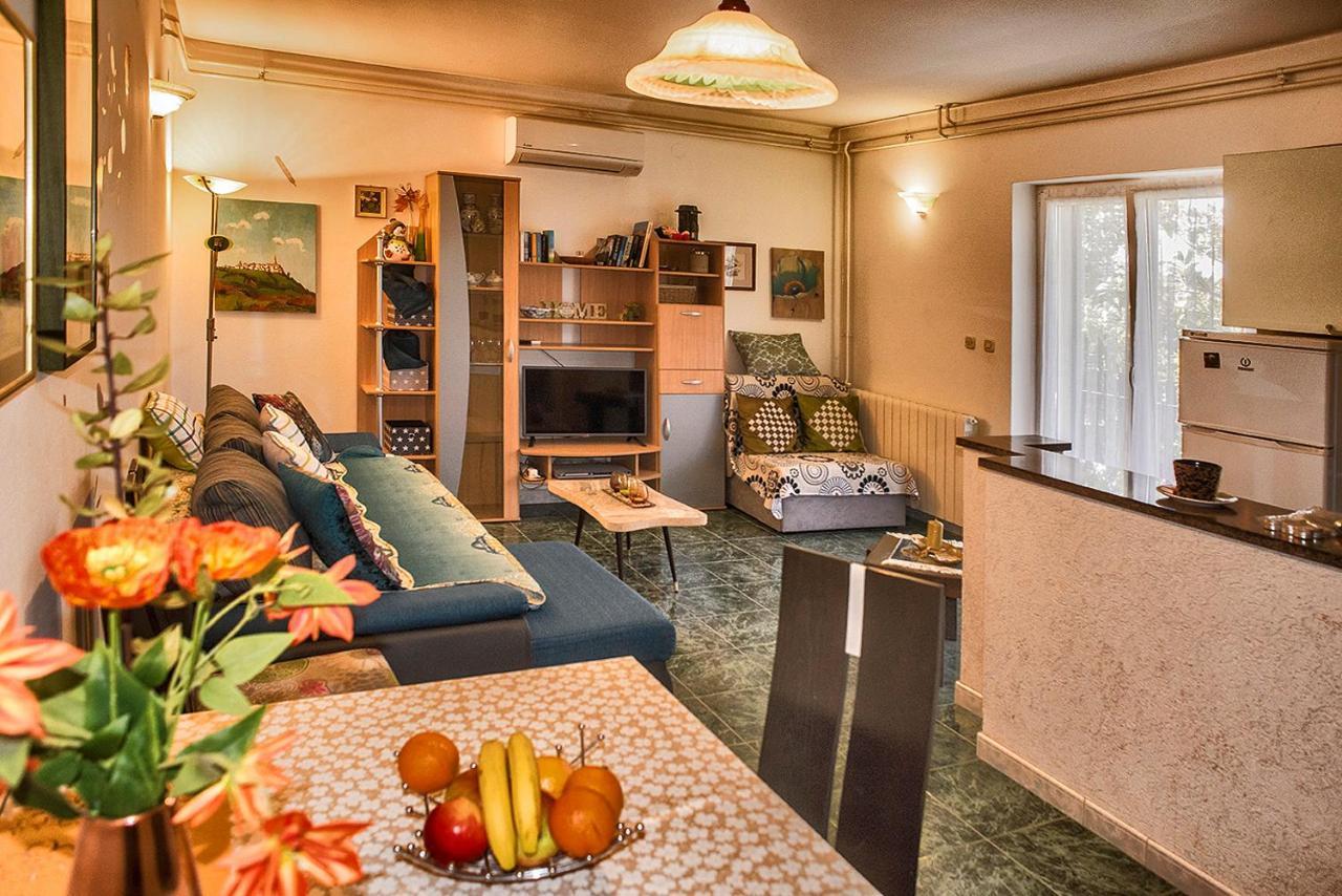 Apartment Lori Fažana Екстериор снимка