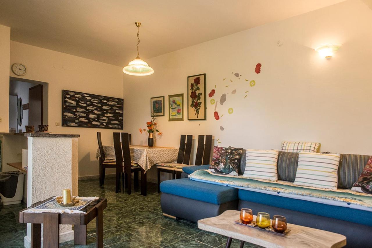 Apartment Lori Fažana Екстериор снимка