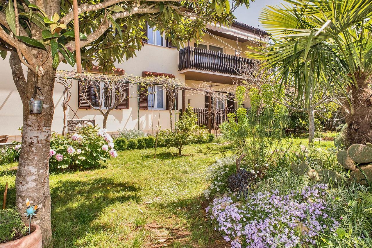 Apartment Lori Fažana Екстериор снимка