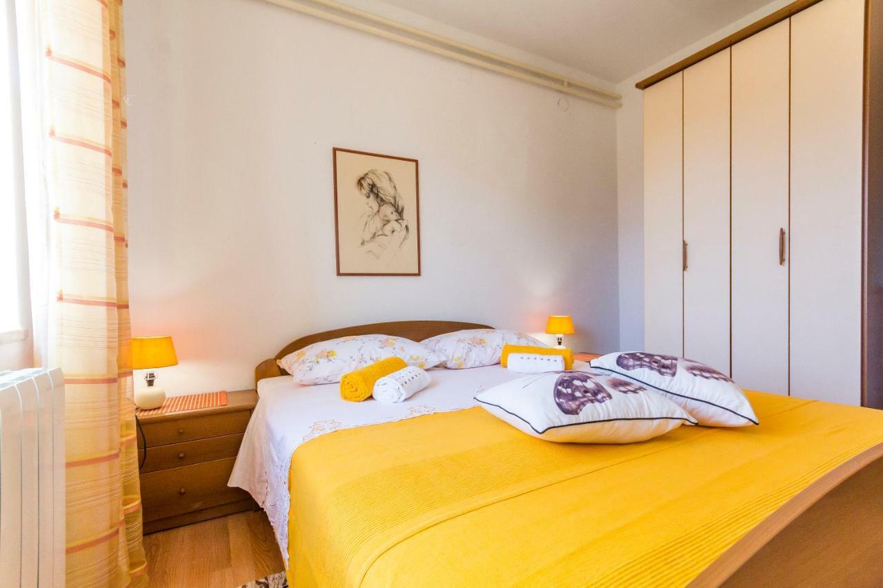 Apartment Lori Fažana Екстериор снимка