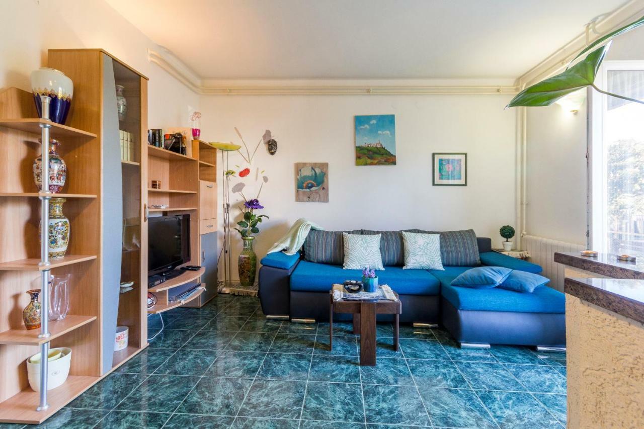 Apartment Lori Fažana Екстериор снимка