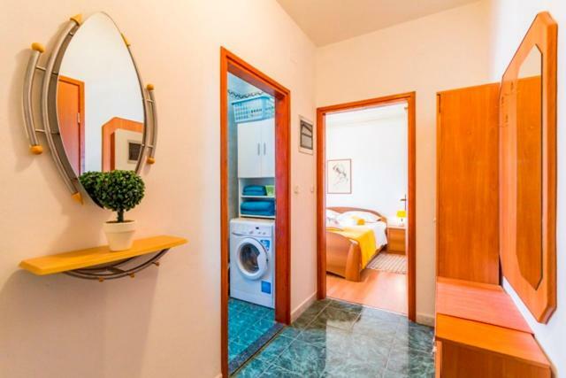 Apartment Lori Fažana Екстериор снимка